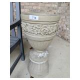 2 Piece Flower Pot