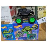 Hot Wheels Motorized Grim Gripper