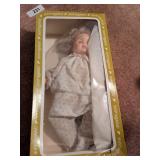 Effanbee Blonde Sweetie Pie Doll 9455 In