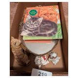 Mirrored Dresser Tray, Kitten Books & Figurines