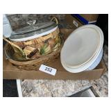 Casserole Dishes + Lids & Basket Carriers