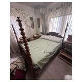 Full Size Spindle Poster Bed