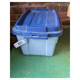 Small Tote w/ Lid + Shoe Laces & Shoe Polish