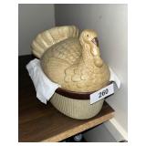 Stoneware Roaster w/ Turkey Lid