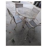 Metal Outside Table & (4) Chairs