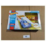 NIB Hot Wheels Track Builder Unlimited