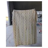 Throw / Afghan