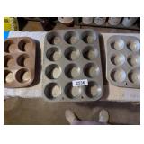 Comet Cupcake Pan + (2) Other Cupcake Pans