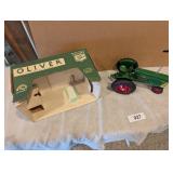 Oliver Super "88" Narrow Front Diecast Tractor w