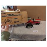 Ertl Ford 981 Select-O Speed Diecast Tractor w/