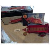 Precision Series McCormick Model 200 Spreader w/