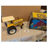 Toy Farmer Ertl Minneapolis Moline Tractor w/