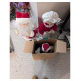 Light-Up Santa, Mrs. Claus & Dancing Santa