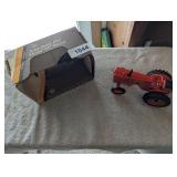 John Deere Ertl 1947 "MI" Tractor