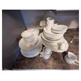 Fruit De Blanc Dish Set