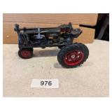McCormick Gearing Farmall F-20 Ertl 1987 Tractor