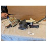 "New Idea" 800-C Combine w/ Attachment