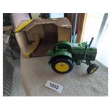 John Deere 1953 Model "D" Diecast Tractor w/