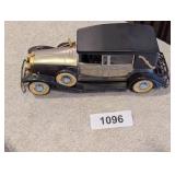 Battery Operated Lincoln Plastic Toy Car