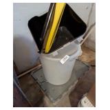 Locking Lid Tote, Drink Dispenser & Other