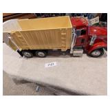 Ertl Peterbilt Semi Truck & Trailer