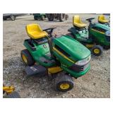 John Deere LA115 Riding Mower