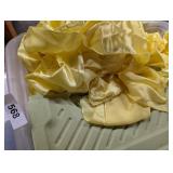 Tote w/ Lid + Approx. 300 Chair Ties, Yellow