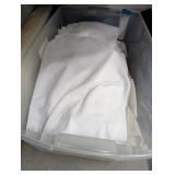 Tote w/ Lid + Approx. Chair Covers, White,