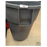 Brute Rubbermaid Rolling Trash Can