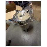 Choice Deluxe 7 Quart Soup Chafer w/ Frame
