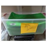 Tote w/ Lid + Approx. 200 Cloth Napkins, Green