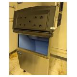 Avantco Ice Machine Model 194BIN27530