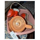 Small Plastic Tub w/ Hamilton Beach Juicer &