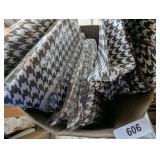 (7) Storage Bags in Fabric Storage Cube