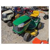 John Deere D100 Riding Mower
