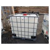 275 gal. Tote w/ Steel Pallet