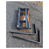 LandHonor Model: PF-11-3500G Pallet Fork