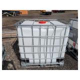 275 gal. Tote w/ Steel Pallet