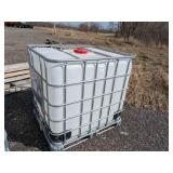 275 gal. Tote w/ Steel Pallet