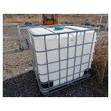275 gal. Tote w/ Steel Pallet