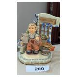 2 Pc . Hummel Figurine Bavarian Biergarten 1999