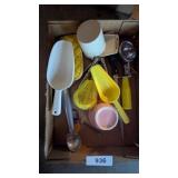 Ice Cream Scoops & Other Kitchen Utensils