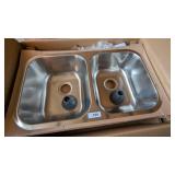 Karran Undermount Double Sink - 32-1/4x18-1/2x9