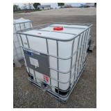 275 gal. Tote w/ Steel Pallet