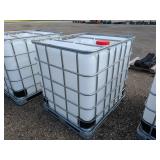 275 gal. Tote w/ Steel Pallet