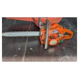 Husqvarna 142 e-series Chain Saw w/ Homelite Case