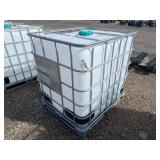275 gal. Tote w/ Steel Pallet