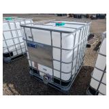 275 gal. Tote w/ Steel Pallet