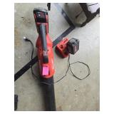 Milwaukee Battery Operated Blower w/