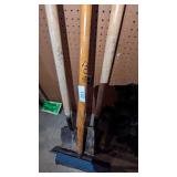 (2) Spade Shovels & Metal Snow Shovels